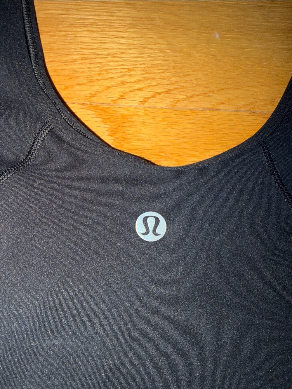 lululemon athletica Lululemon Black Align Cropped V-Neck Short Sleeve Size 2 - Picture 6 of 6